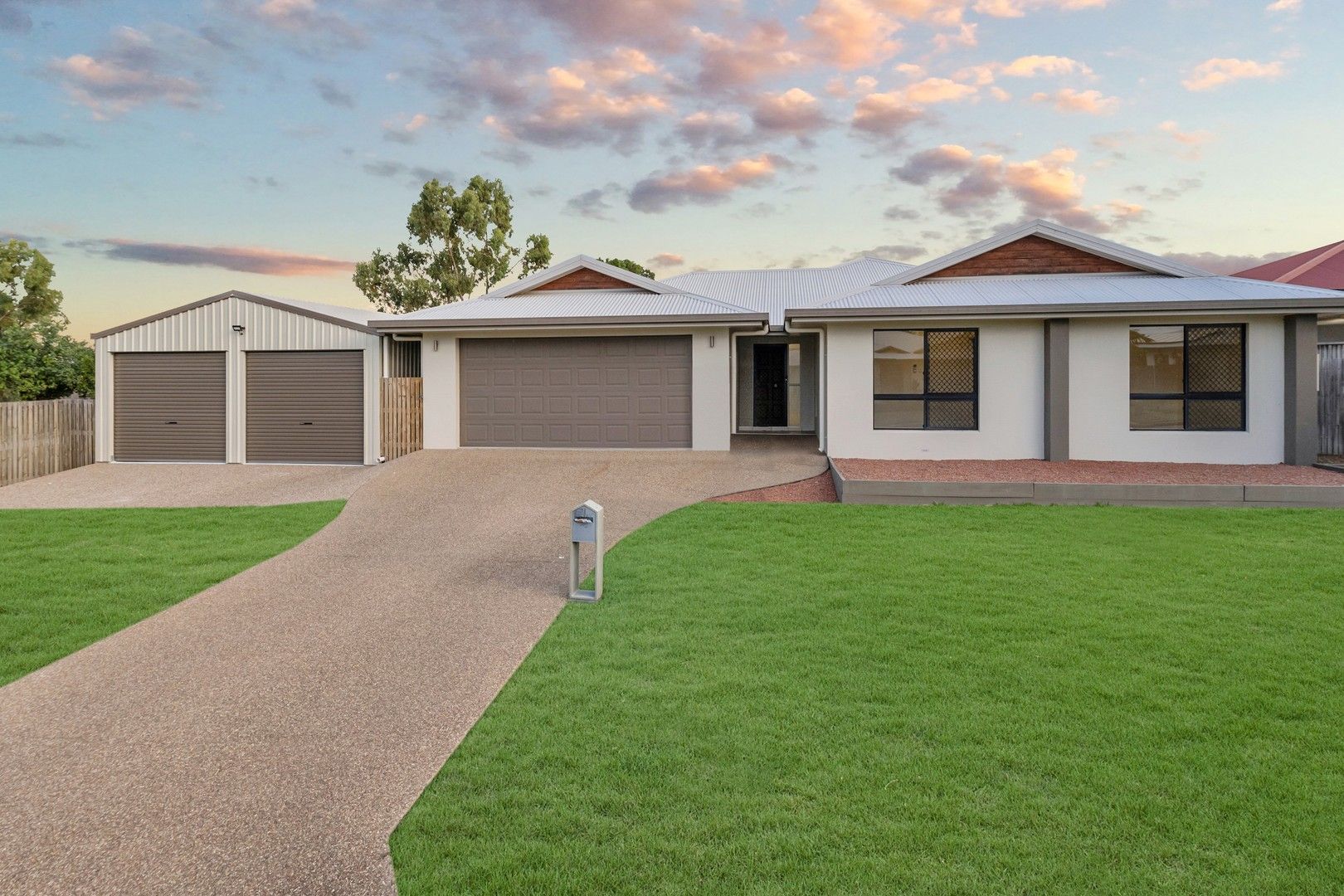 3 bedrooms House in 21 Dungurra Place BUSHLAND BEACH QLD, 4818