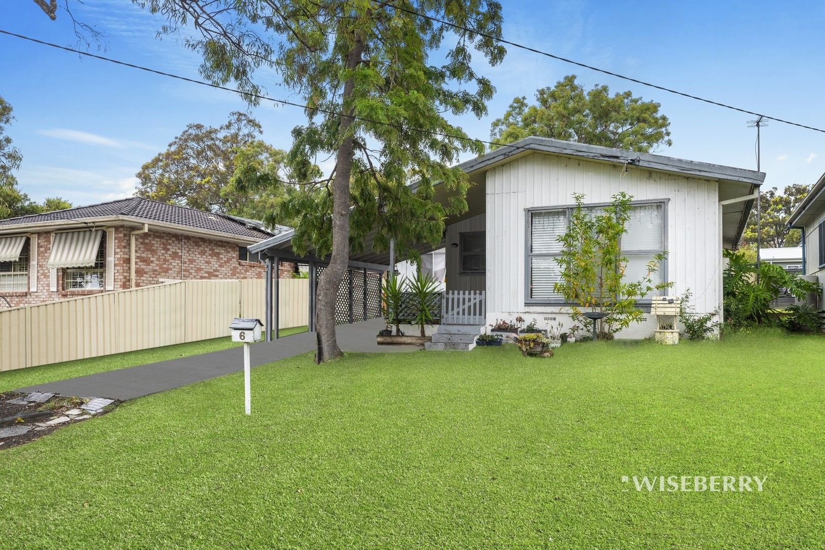 6 Inderan Avenue, Lake Haven NSW 2263, Image 0