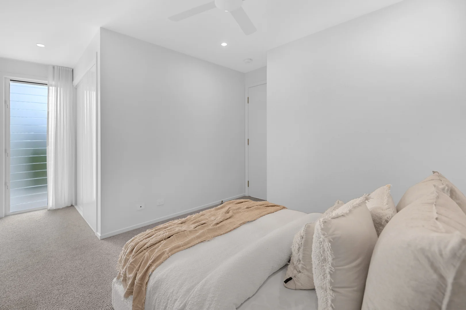 Additional image 11 of 2/51 Broadwater Street, Runaway Bay QLD 4216