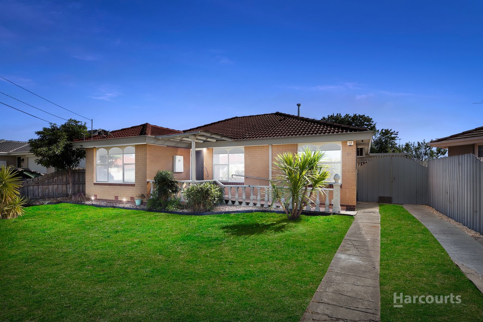 37 Erindale Avenue, Deer Park VIC 3023, Image 1