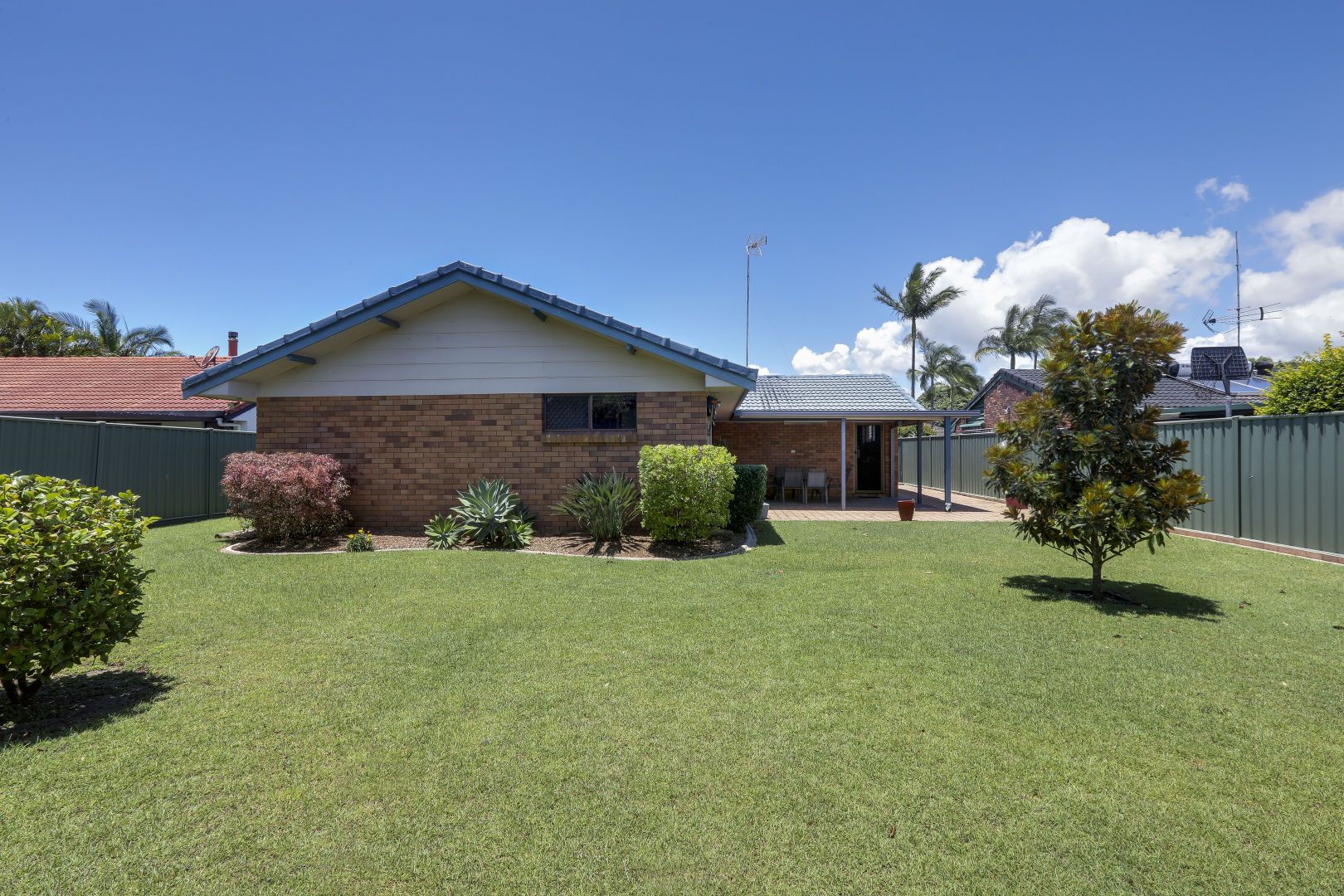 126 Oceanic Drive, Mermaid Waters QLD 4218, Image 2