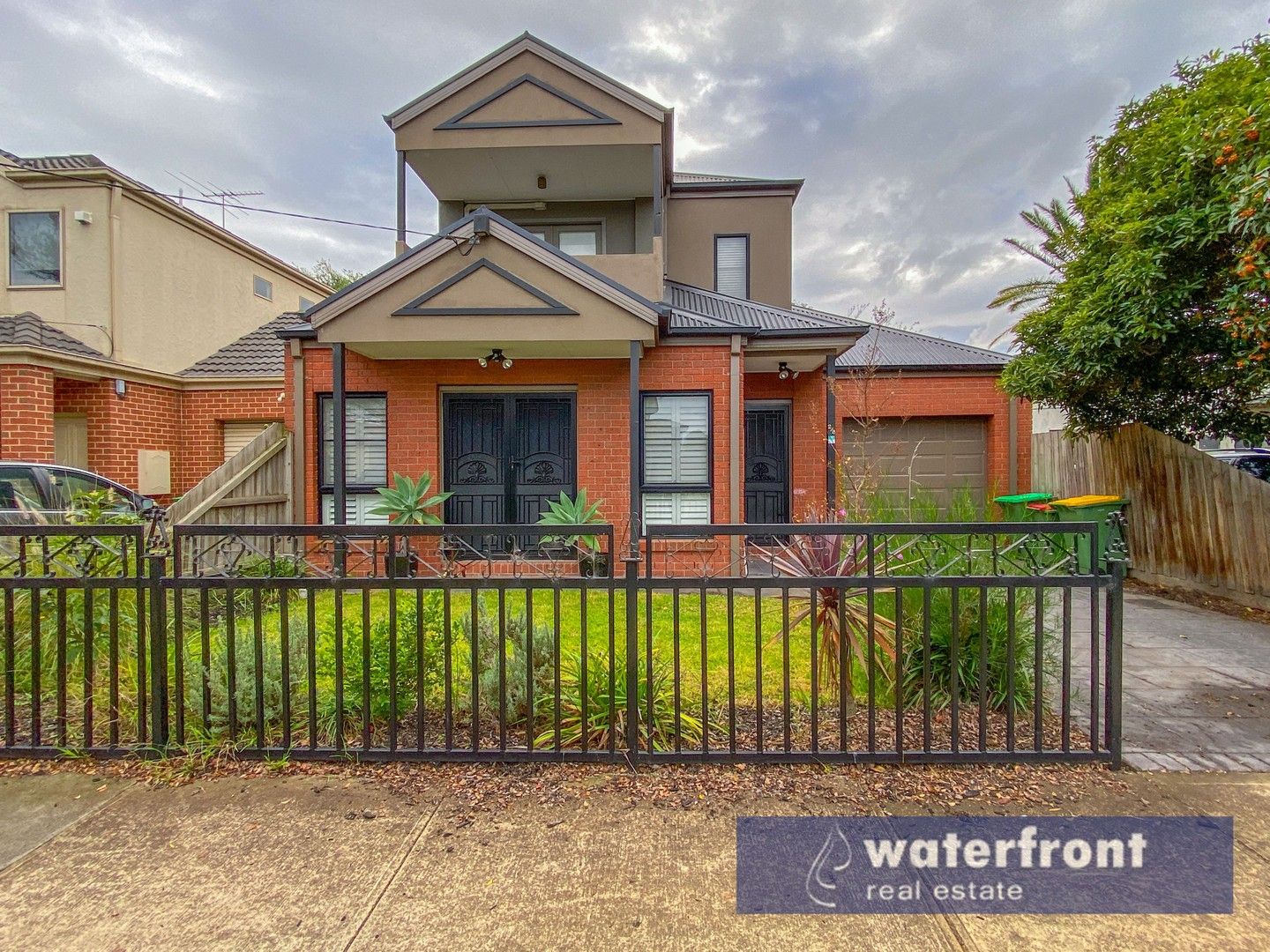 3 bedrooms Townhouse in 2/8 Janson Street MAIDSTONE VIC, 3012