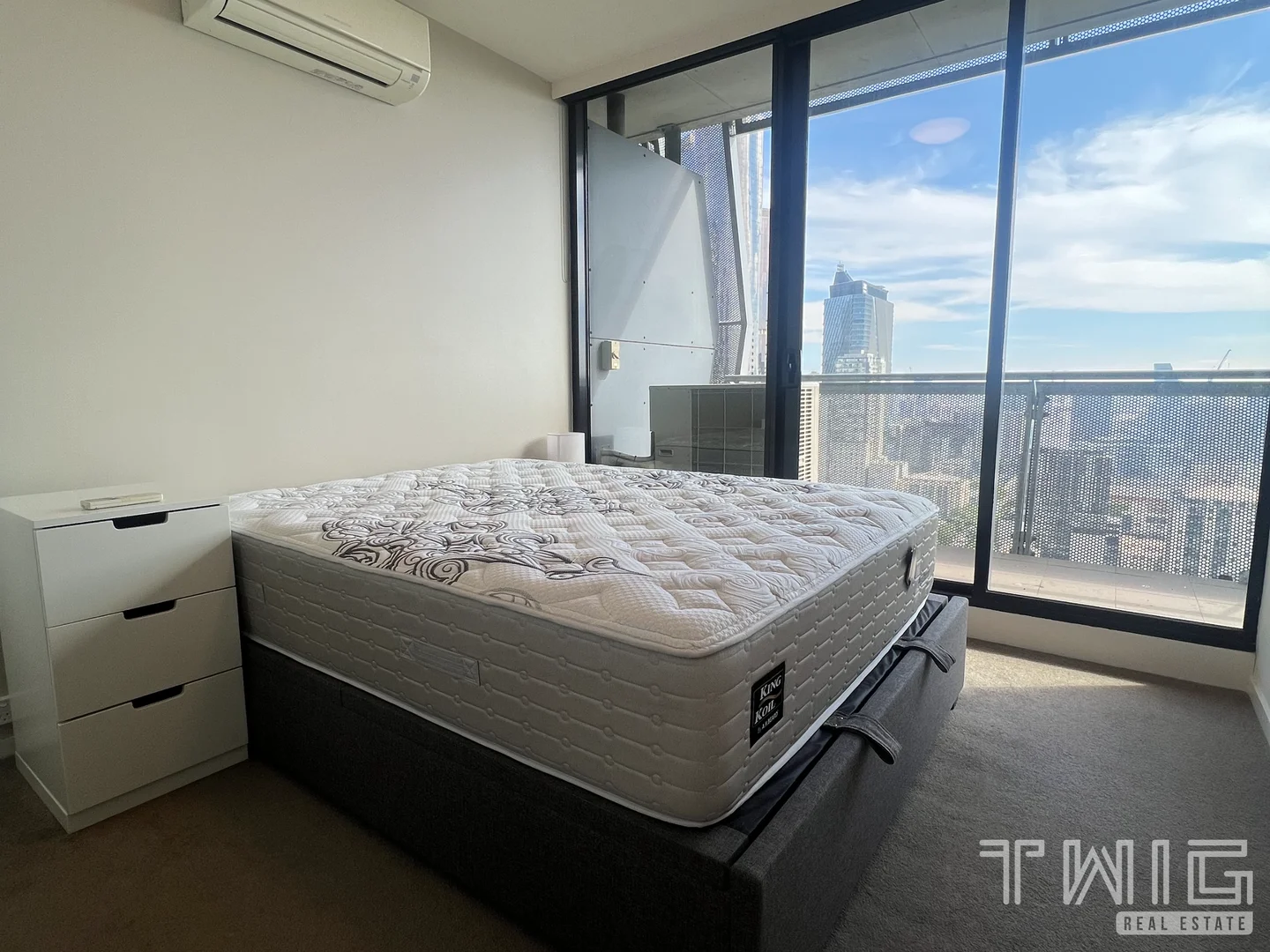 Additional image 10 of 2413/350 William Street, Melbourne VIC 3000