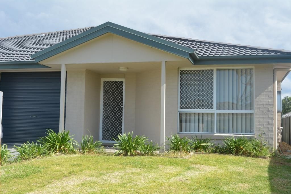 4 bedrooms House in 2/22 Salamander Rd WADALBA NSW, 2259