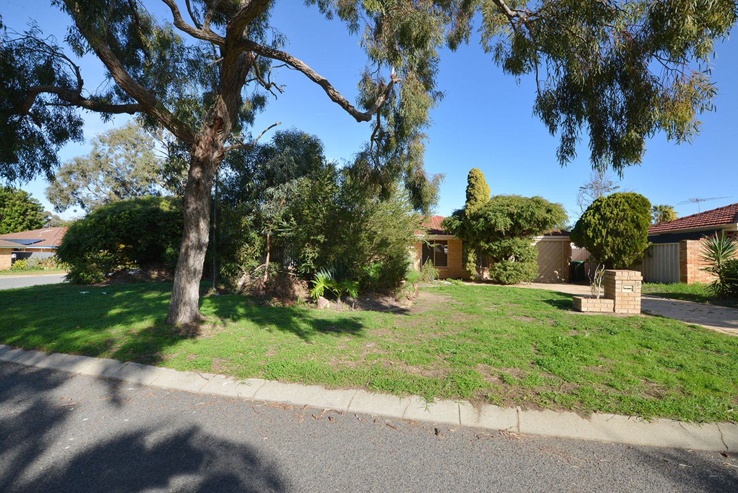 2 Perrin Crest, Clarkso Property History & Address Research Domain