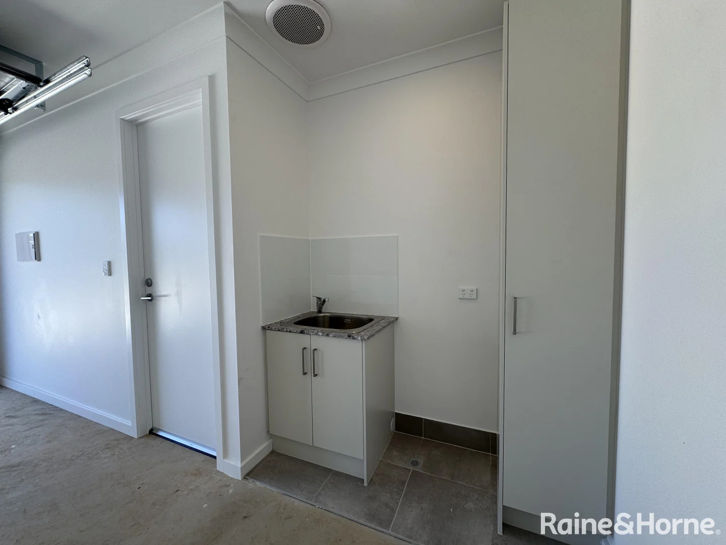 Additional image 18 of 4/32 Hollow Drive, Andrews Farm SA 5114