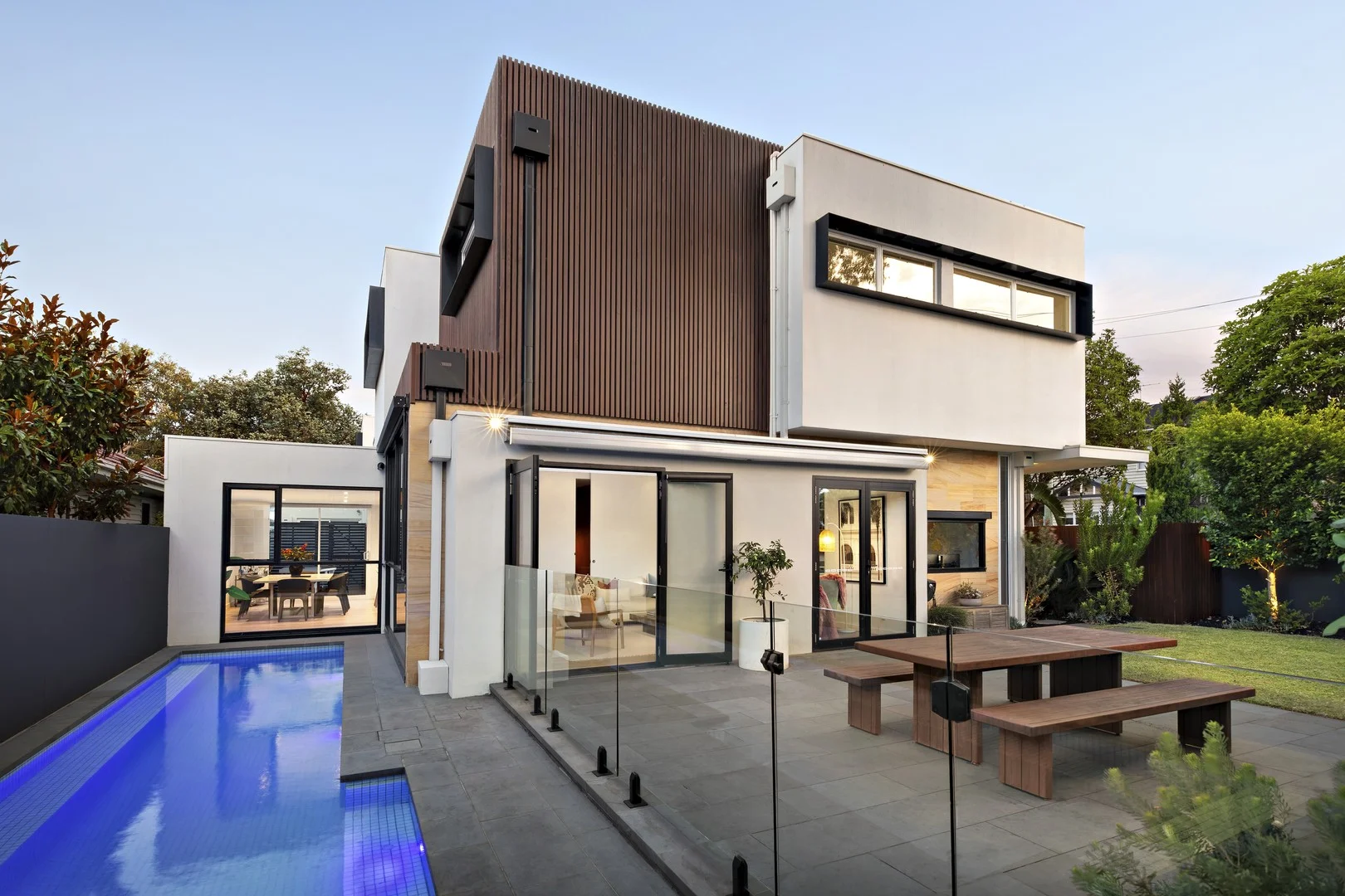 1A Raynes Park Road, Hampton VIC 3188