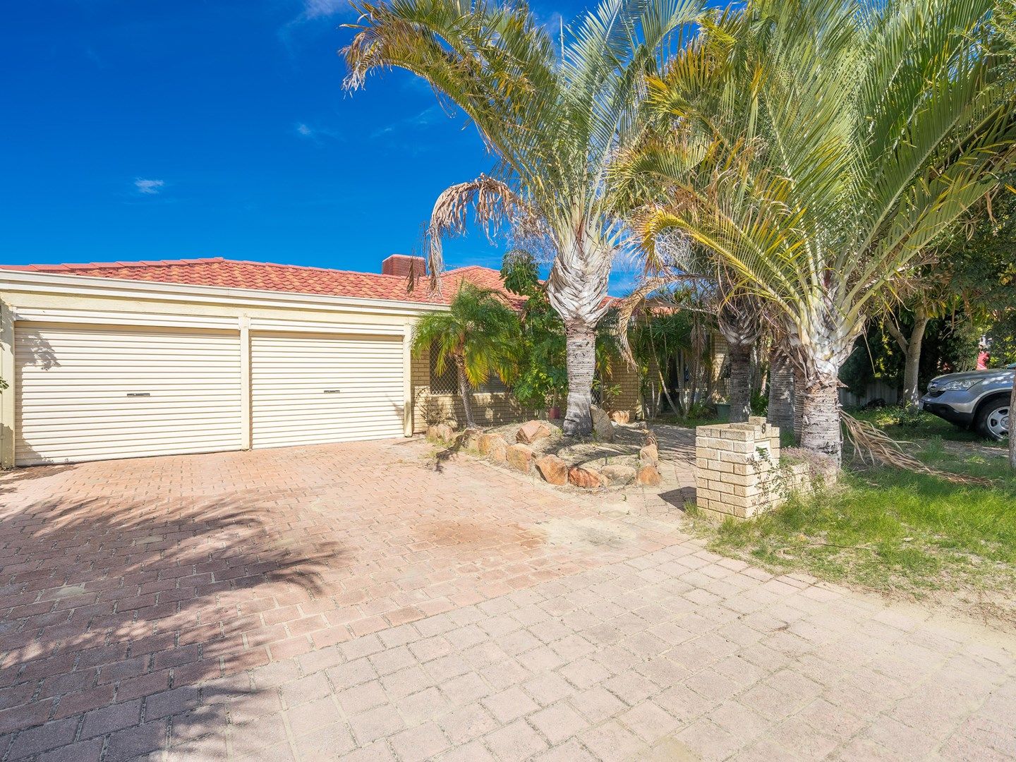 8 Caffrum Green, Mirrabooka WA 6061, Image 1