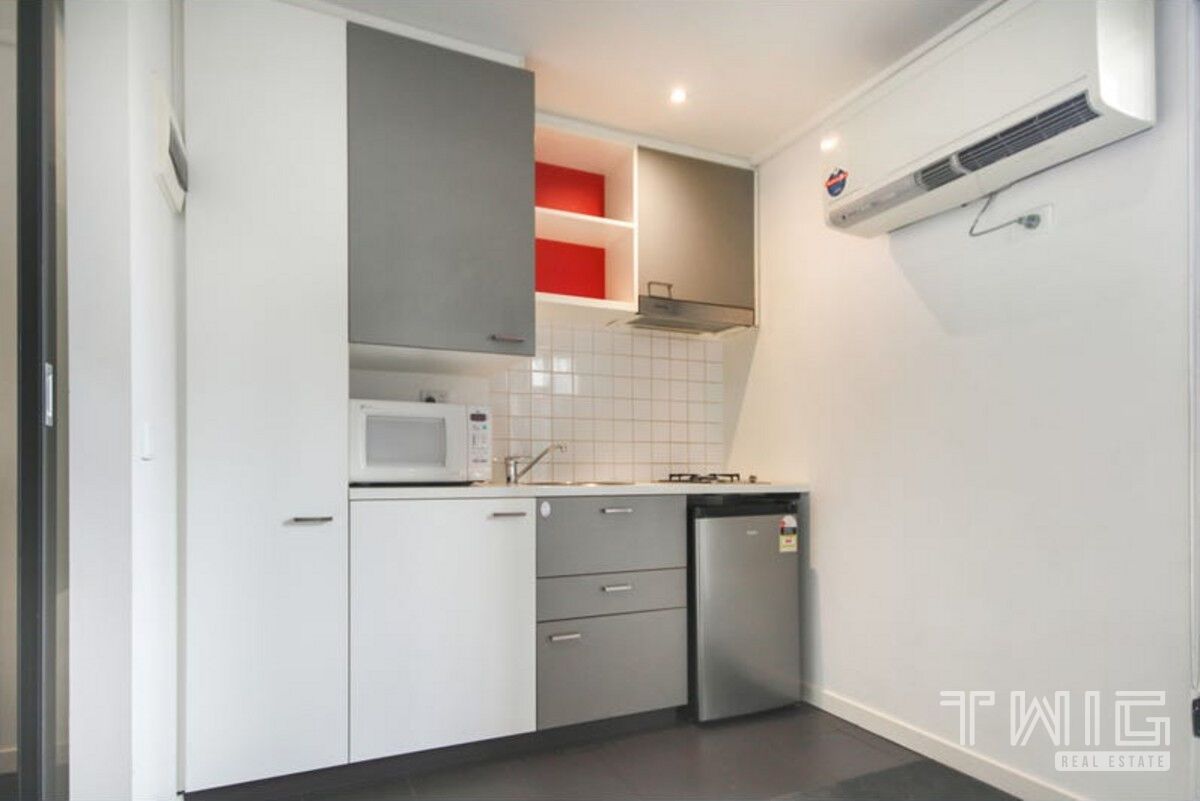 504/591 Elizabeth Street, Melbourne VIC 3000, Image 2