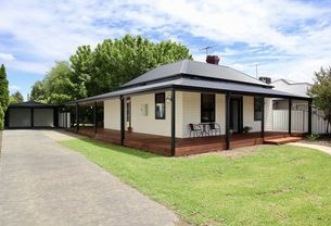 2 clyde court wodonga store