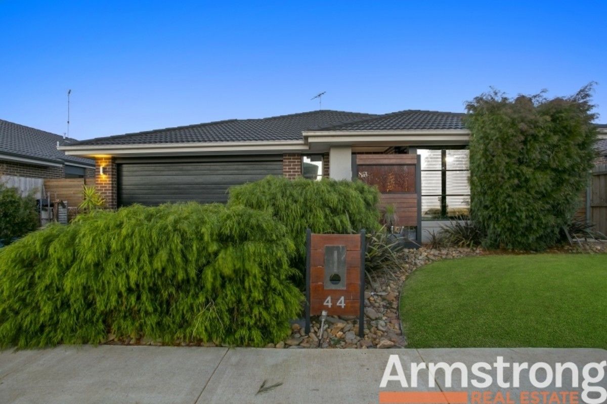 44 Prevelly Circuit, Armstrong Creek VIC 3217, Image 2