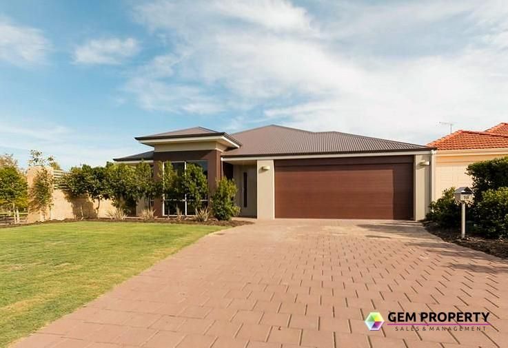 4 bedrooms House in 18 Rubens Circuit BALDIVIS WA, 6171