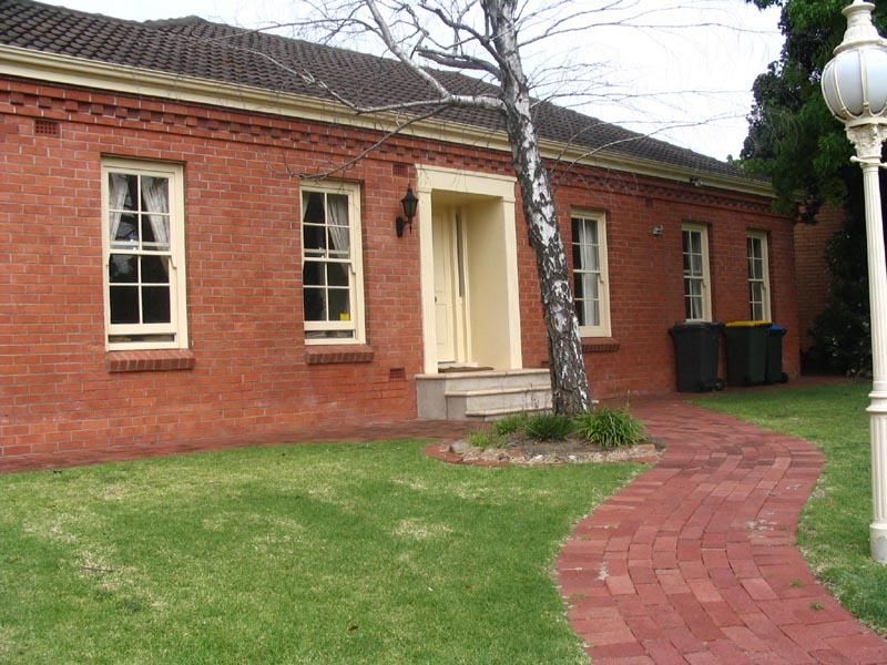 4 Strathmore Grove, Urrbra Property History & Address Research Domain