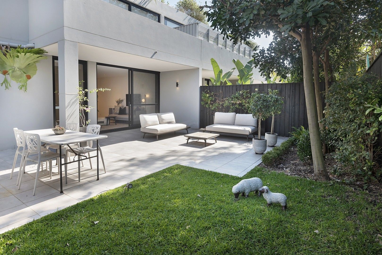 2 bedrooms Apartment / Unit / Flat in 4/62-64 Pittwater Road MANLY NSW, 2095