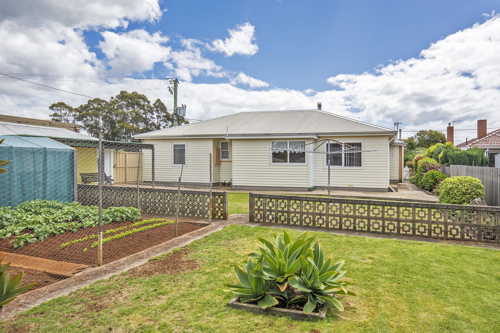 7 Deacon Street, Upper Burnie TAS 7320, Image 2