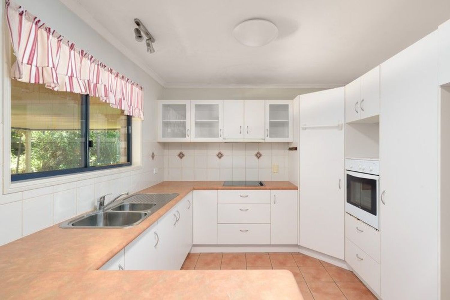 3 Inverary Court, Southside QLD 4570 House For Rent Domain