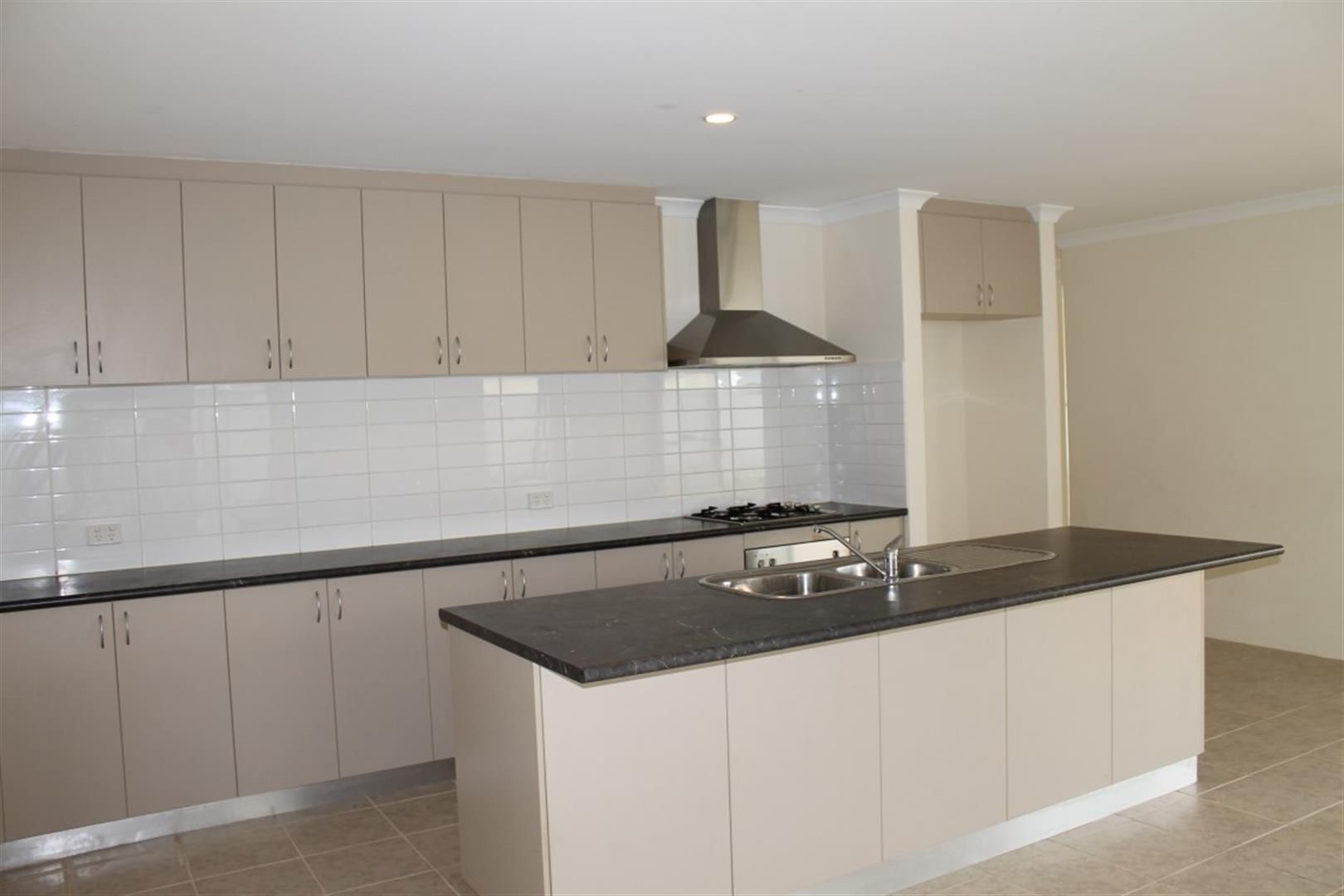 113 Aldersyde Meander, Baldivis WA 6171 House For Rent Domain