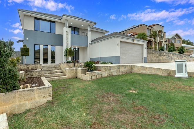 Picture of 10 Hillview Place, THORNLIE WA 6108