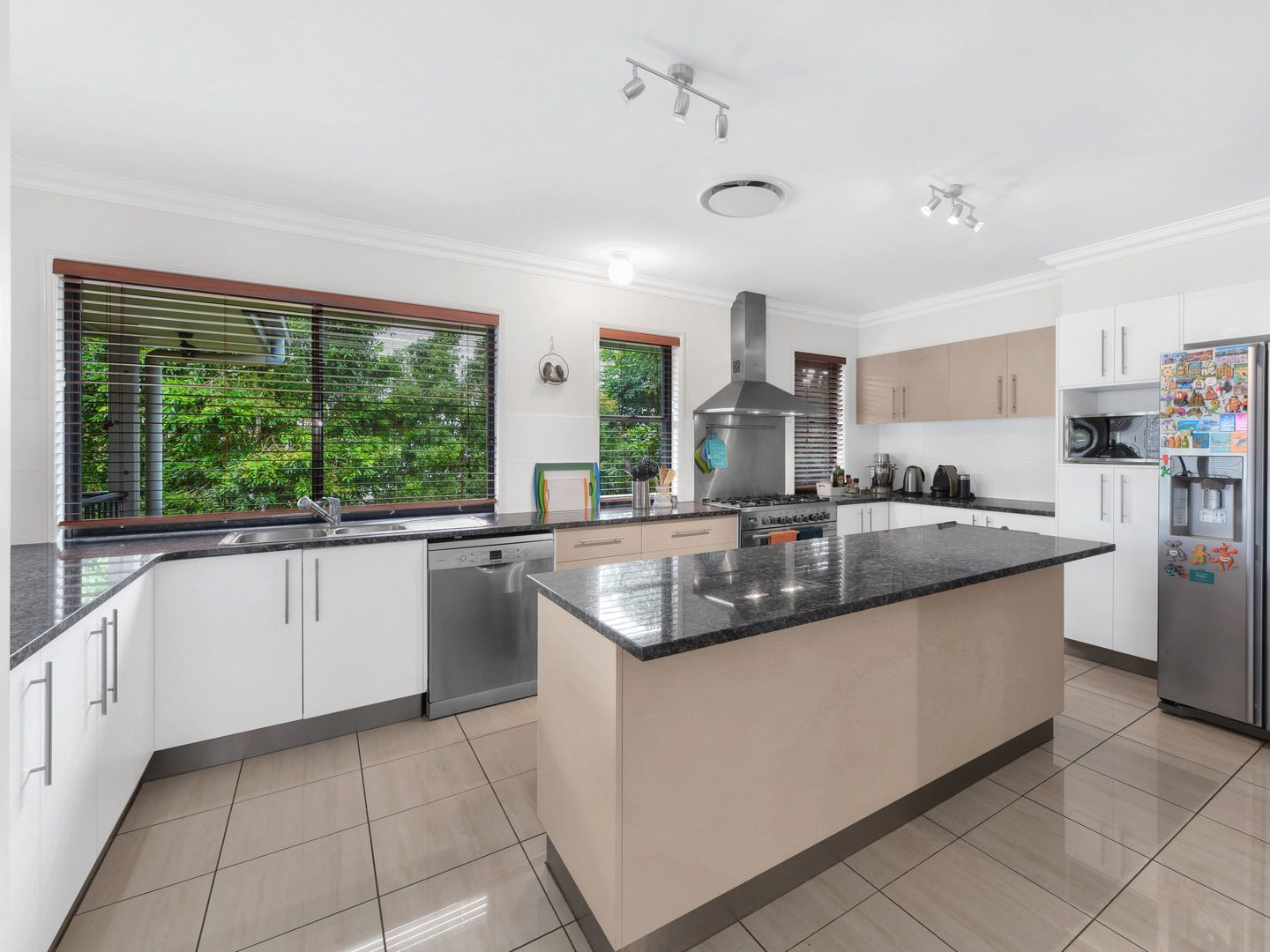 2/16 Francis Street, Corinda QLD 4075, Image 1