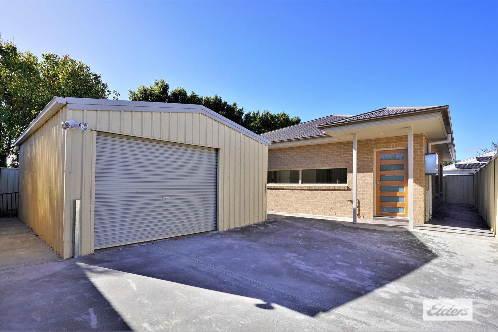 2 bedrooms Apartment / Unit / Flat in 14A Gillmartin Drive GRIFFITH NSW, 2680