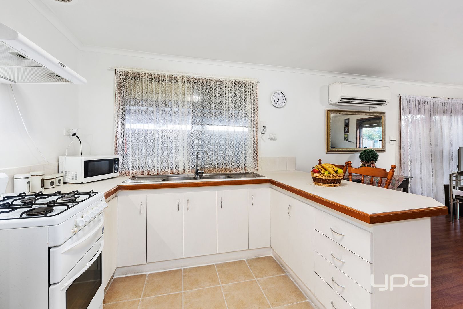 1/139 Kurung Drive, Kings Park VIC 3021, Image 2