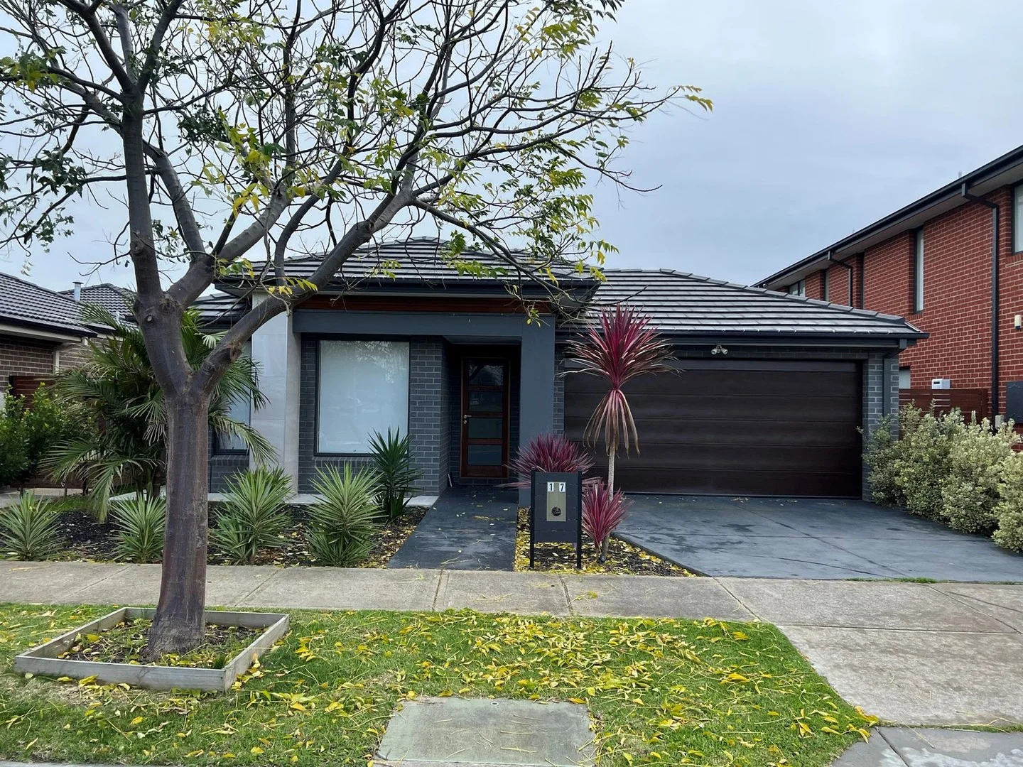 17 Castillo Avenue, Clyde North VIC 3978