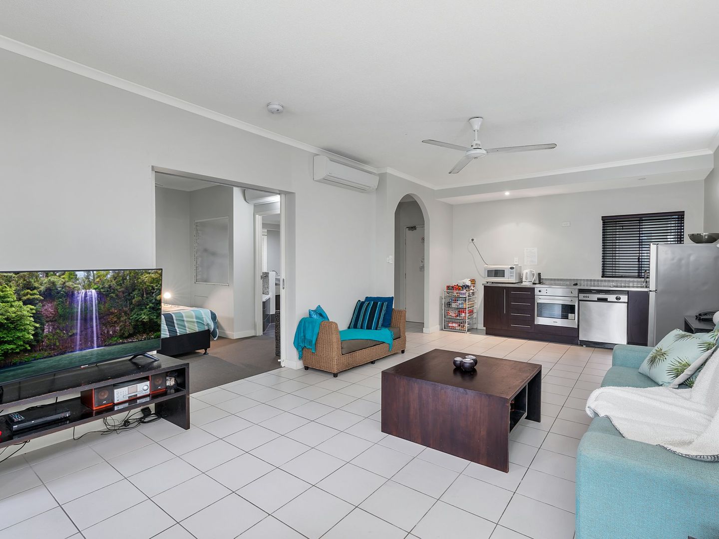 10/81-85 Cedar Road, Palm Cove QLD 4879, Image 1