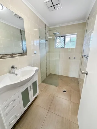 Additional image 10 of 4 Hillview Circuit, Atherton QLD 4883