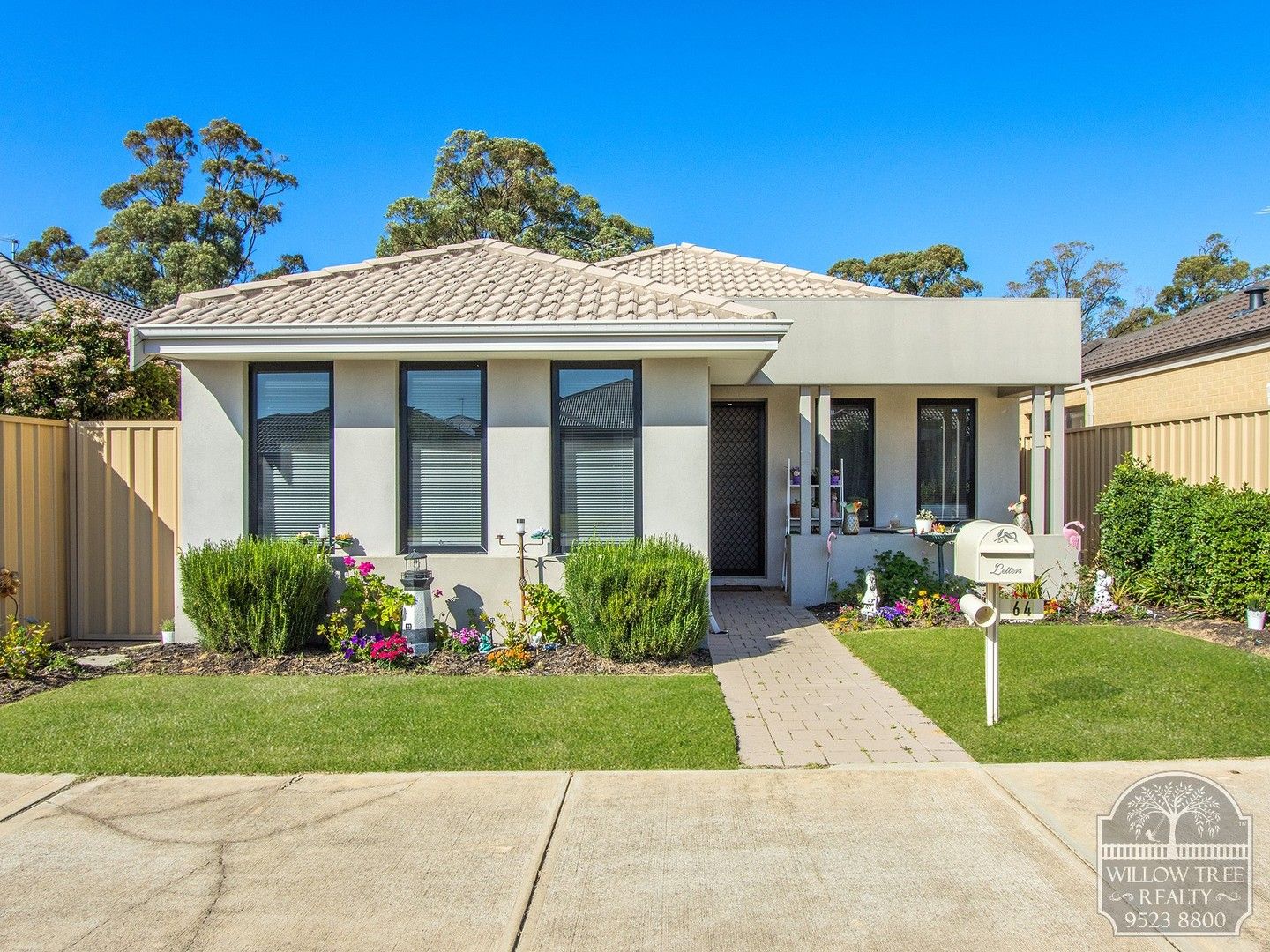 4 bedrooms House in 64 Baroness Road BALDIVIS WA, 6171