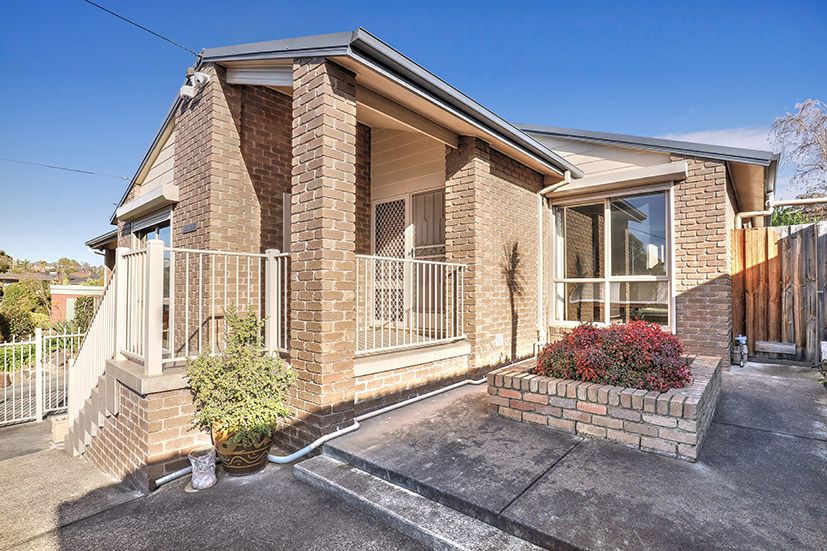 61 North Circular Road, Gladstone Park VIC 3043, Image 2