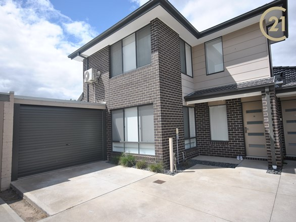 2/12 Omalley Crescent, Dandenong North VIC 3175