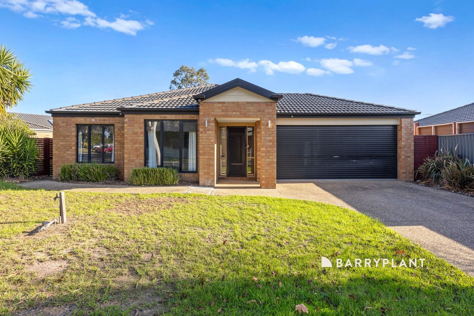 4 bedrooms House in 24 Ironbark Circuit PAKENHAM VIC, 3810