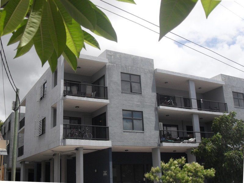 2 bedrooms Apartment / Unit / Flat in 7/3 Heaslop Street WOOLLOONGABBA QLD, 4102