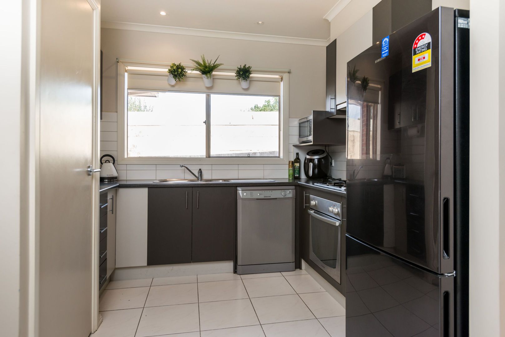 75A Wells Road, Seaford VIC 3198, Image 2