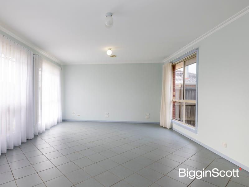 1/19 Bayliss Road, Deer Park VIC 3023, Image 2