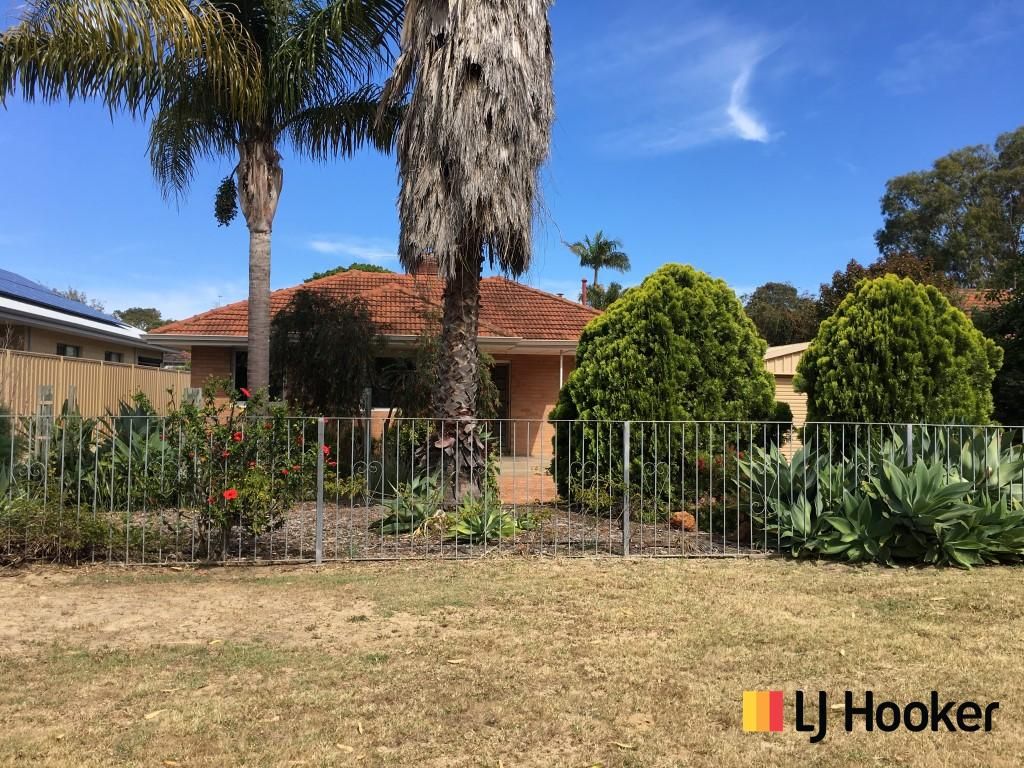 3 bedrooms House in 41 Montague Way COOLBELLUP WA, 6163