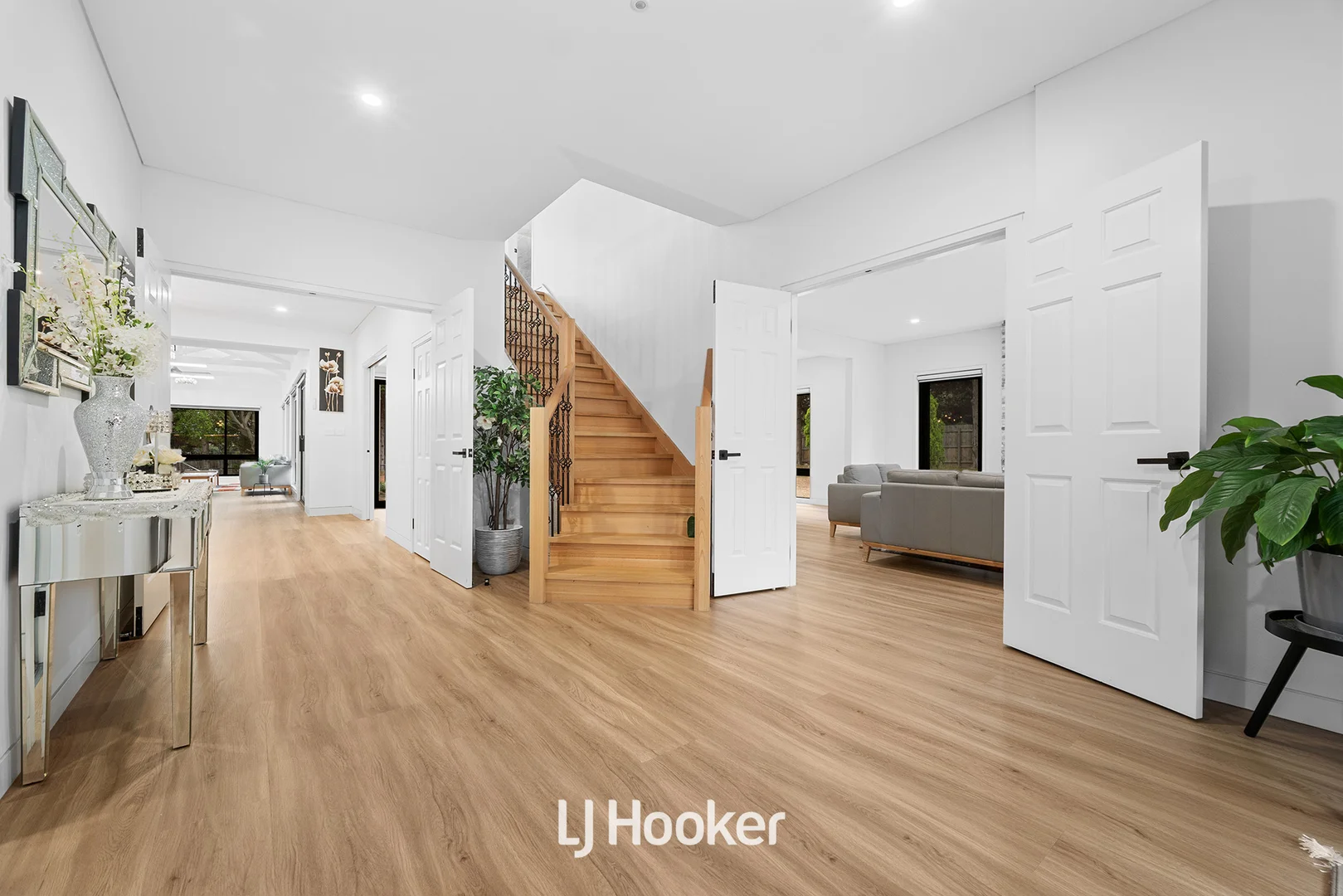 Additional image 7 of 51 - 52 Carolyn Close, Narre Warren North VIC 3804