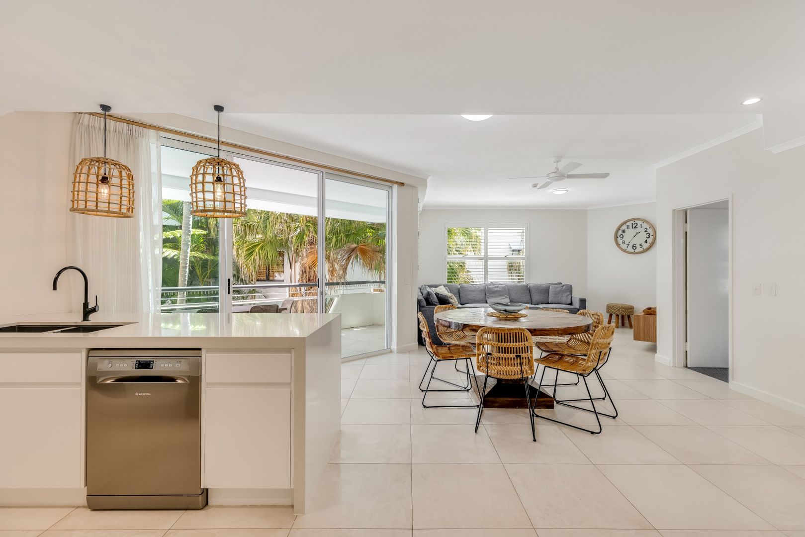 21/42 Hastings Street, Noosa Heads QLD 4567, Image 2