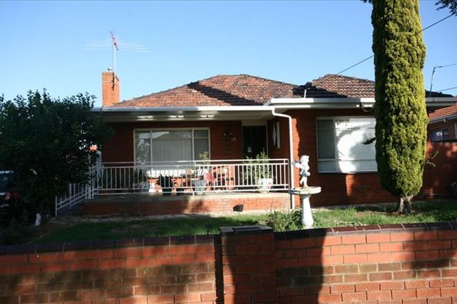 Picture of 19 Leonard Avenue, ST ALBANS EAST VIC 3021