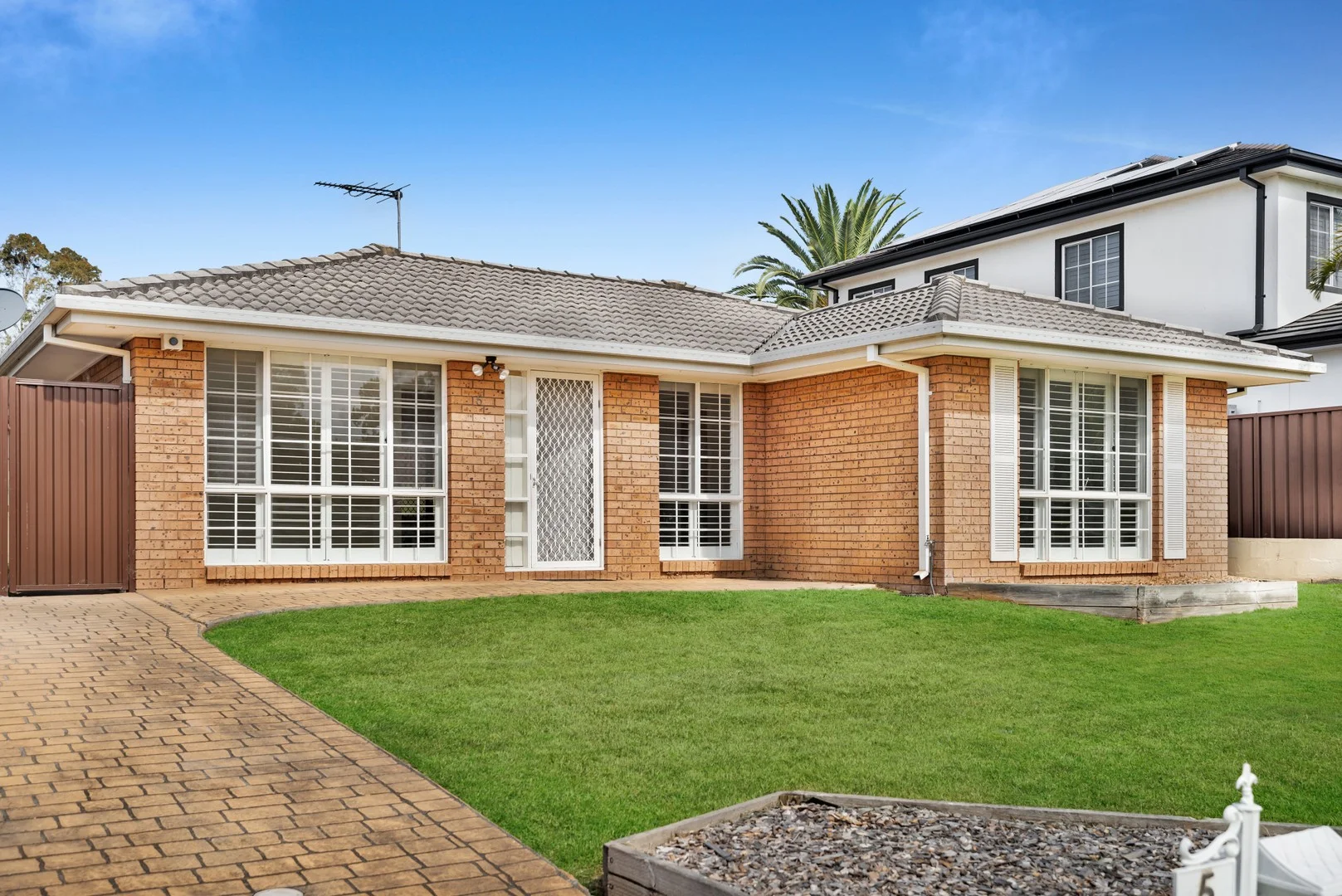 5 Zeppelin Place, Raby NSW 2566