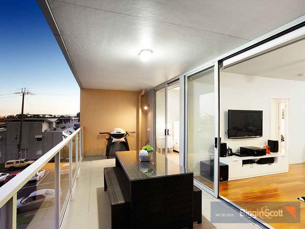 4/4 Saltriver Place, Footscray VIC 3011, Image 2