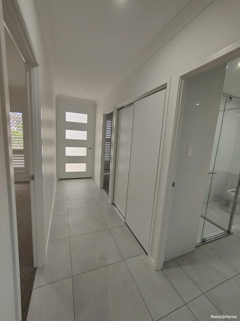 Additional image 2 of 12/3 Shell Street, Urangan QLD 4655