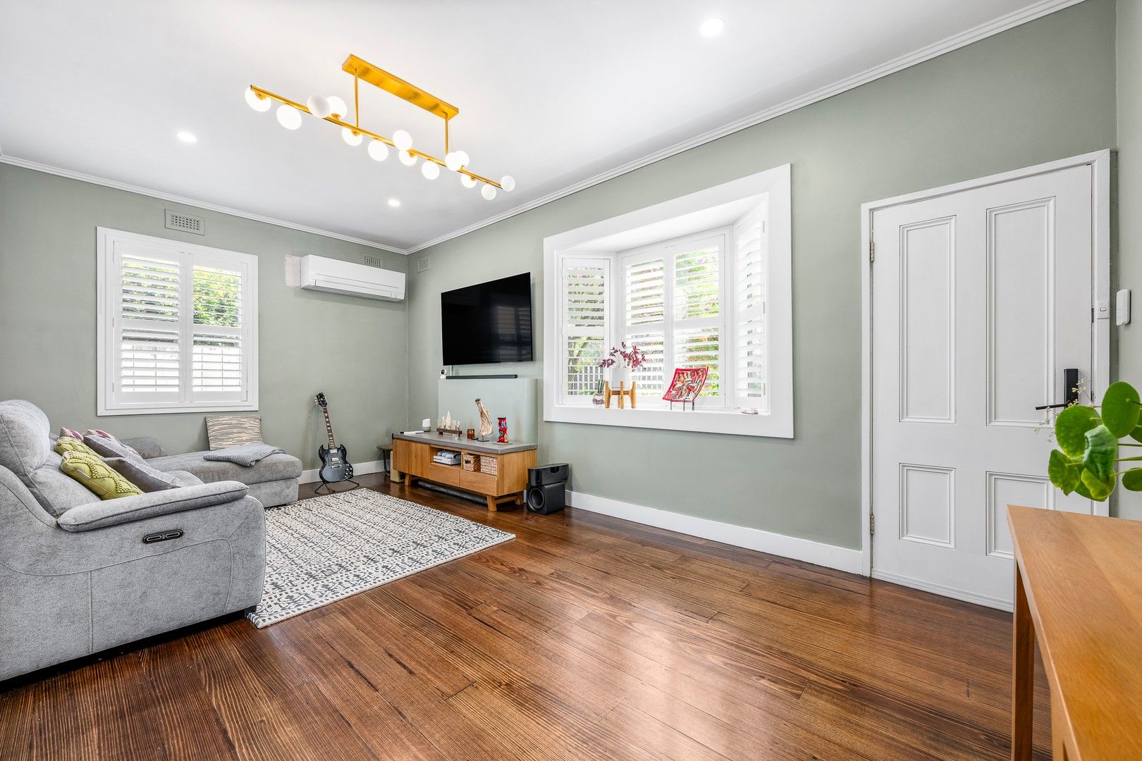 2 bedrooms Apartment / Unit / Flat in 1/554 Bluff Road HAMPTON VIC, 3188