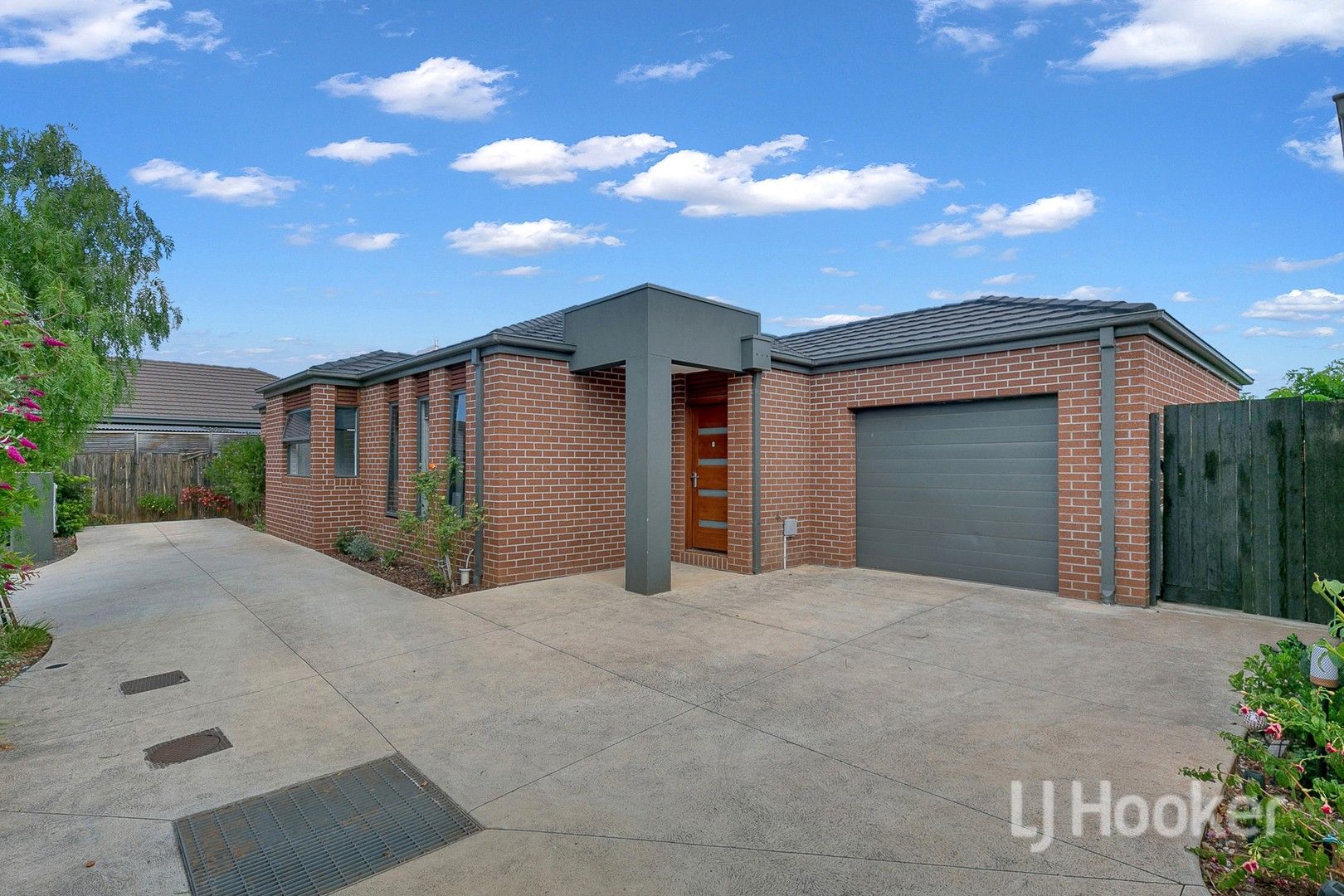 1/5 Bronton Close, Kurunjang VIC 3337, Image 0