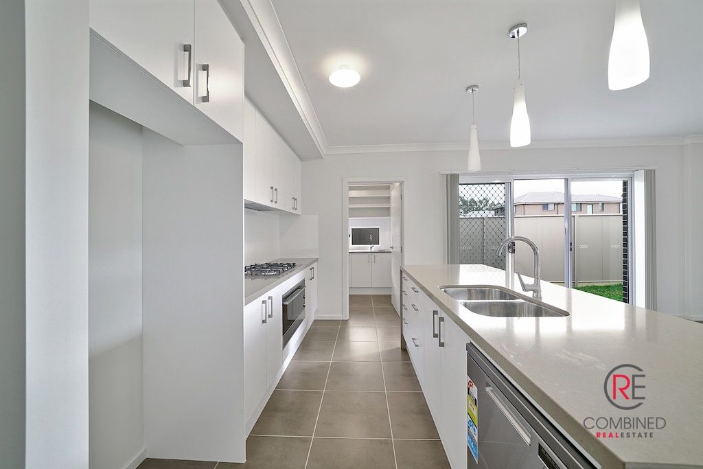 78 Burrell Street, Spring Farm NSW 2570, Image 2