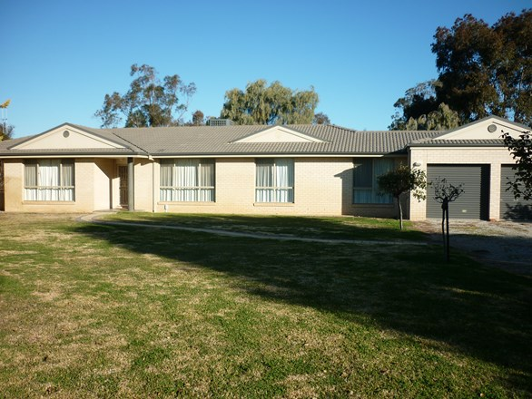 38 Linton Park Drive, Barham NSW 2732