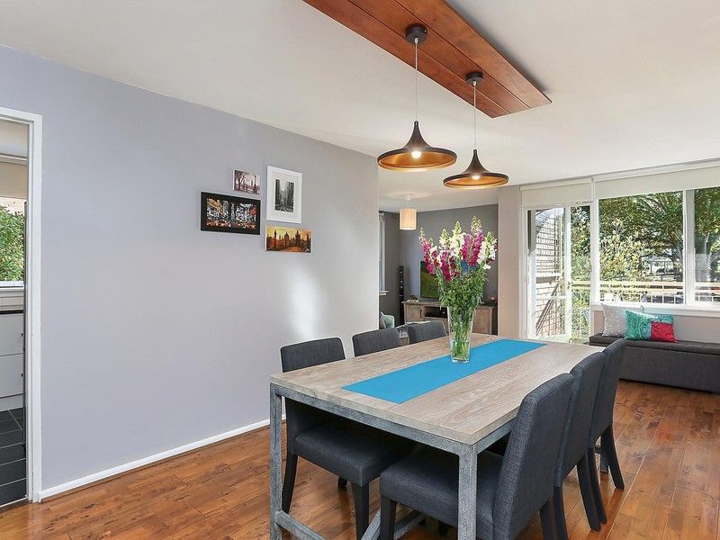 2 bedrooms Apartment / Unit / Flat in 2/117 Alma Road ST KILDA EAST VIC, 3183