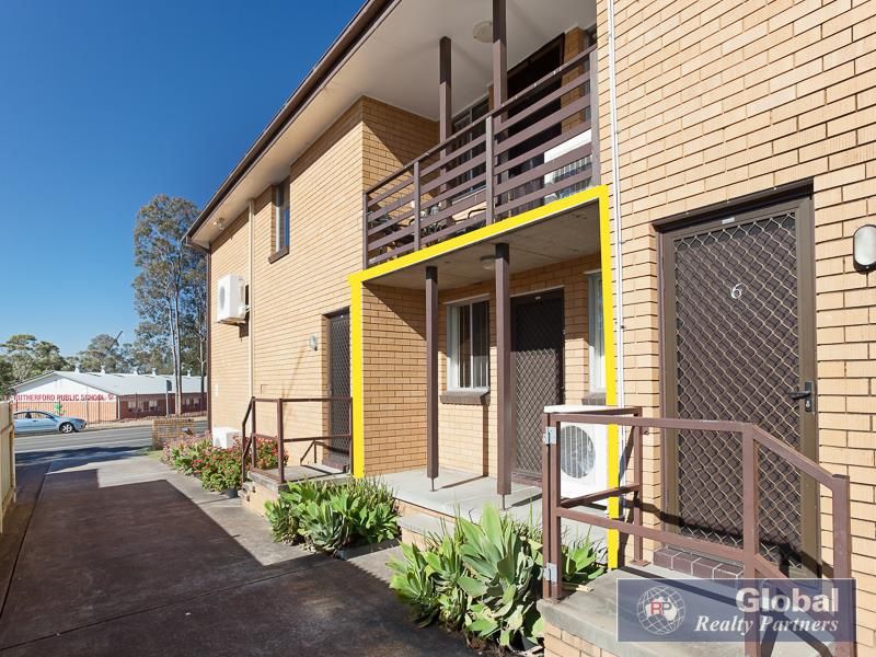 2/70 Weblands St, Rutherford NSW 2320, Image 1