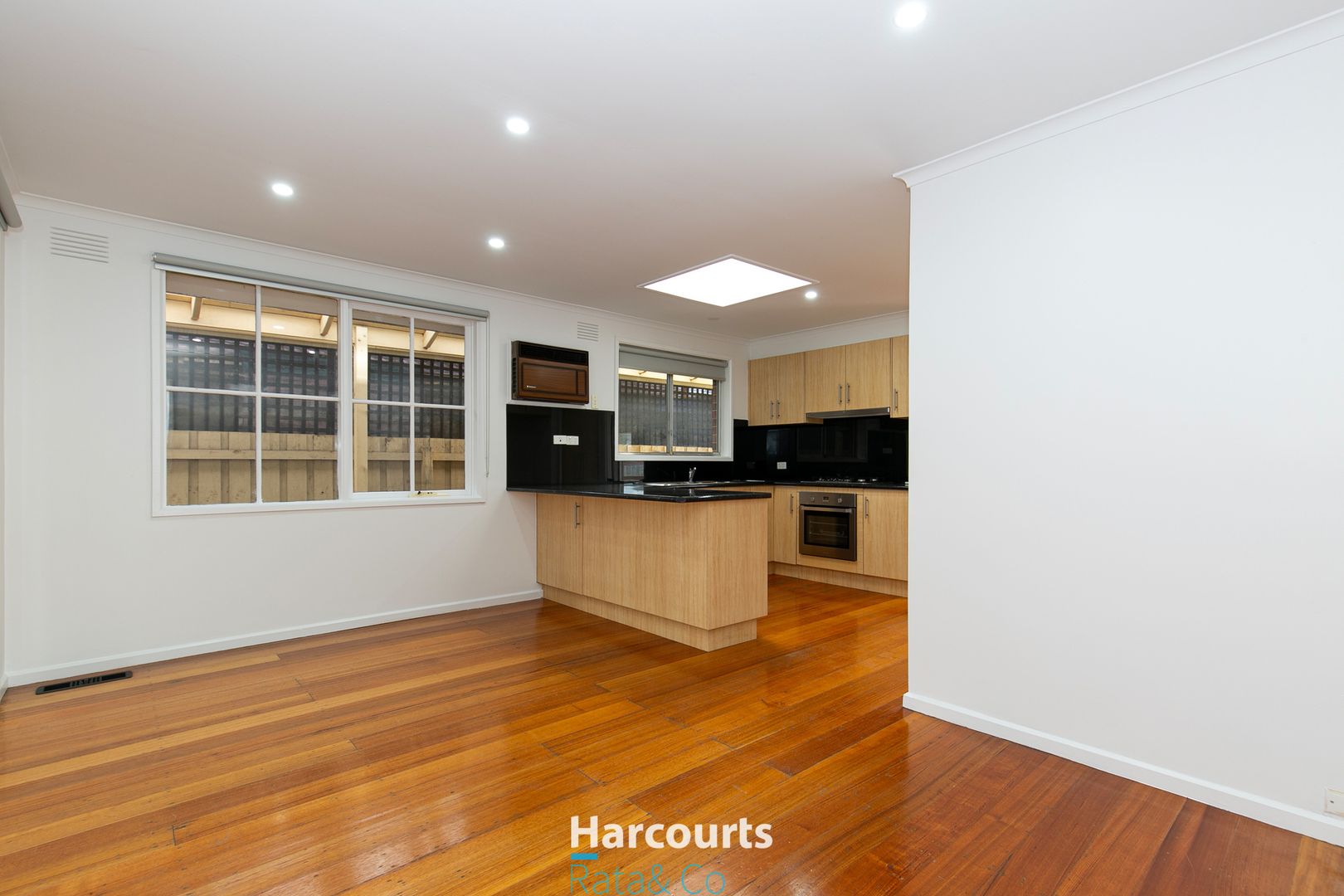 105 Peppercorn Parade, Epping VIC 3076, Image 2
