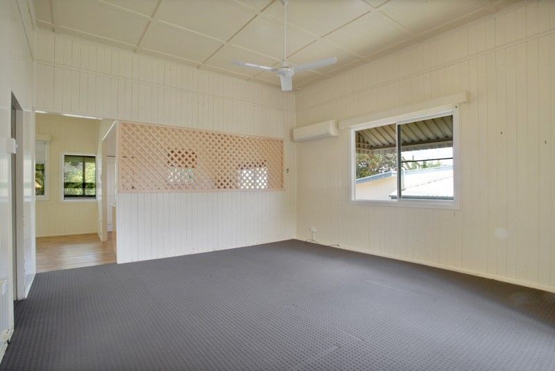 19 Hinton Street, Mackay QLD 4740, Image 2